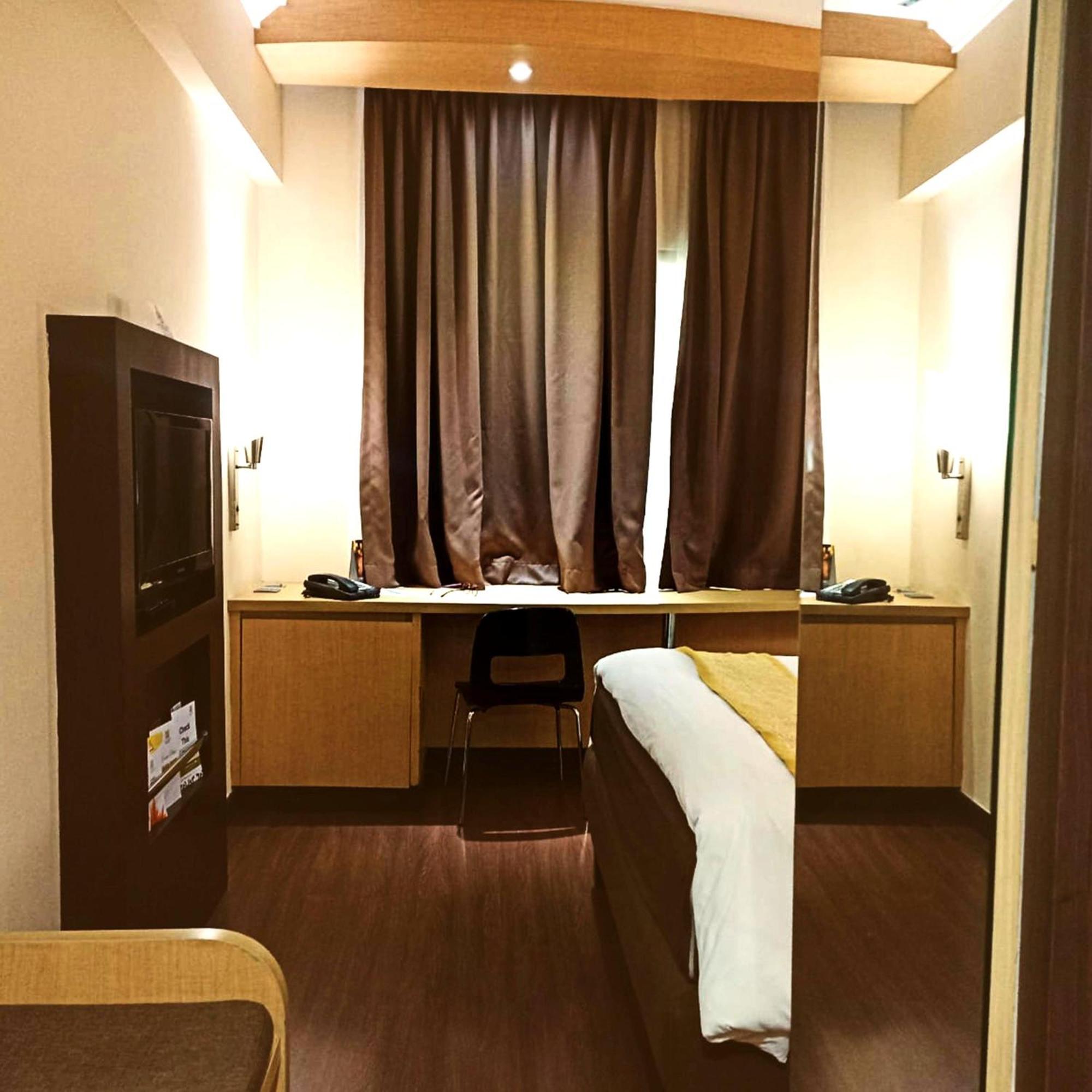 Tamarin Hotel Jakarta Manage By Vib Hospitality Management Esterno foto