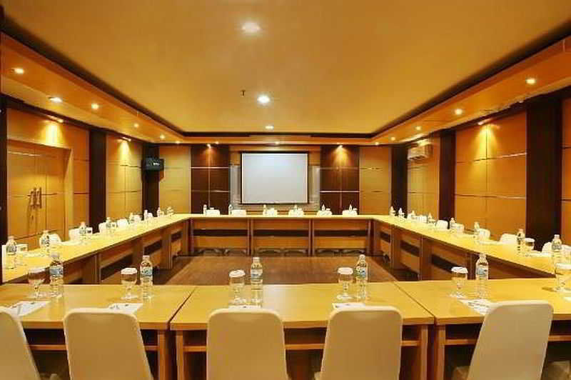Tamarin Hotel Jakarta Manage By Vib Hospitality Management Esterno foto